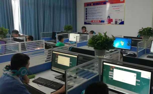 少兒英語(yǔ)機(jī)房 少兒英語(yǔ)機(jī)房