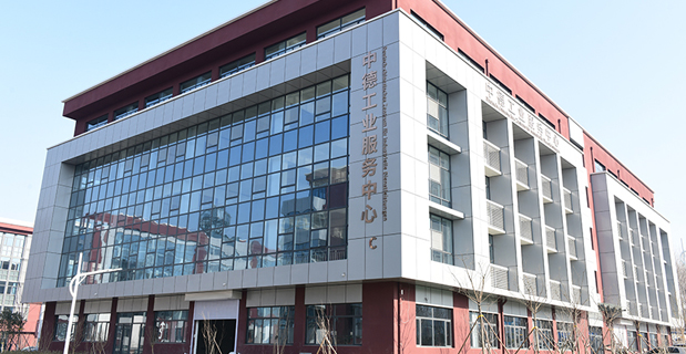 �Ͳ��е��R�����ܿƼ��W(xu��)У���I(y��)����(w��)����