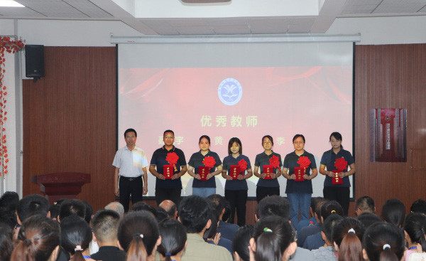 �H���뾰���t(y��)ˎ�W(xu��)У�̎���(ji��)����