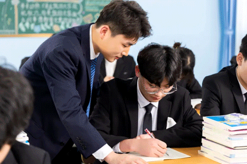 �C�ϸ��в�